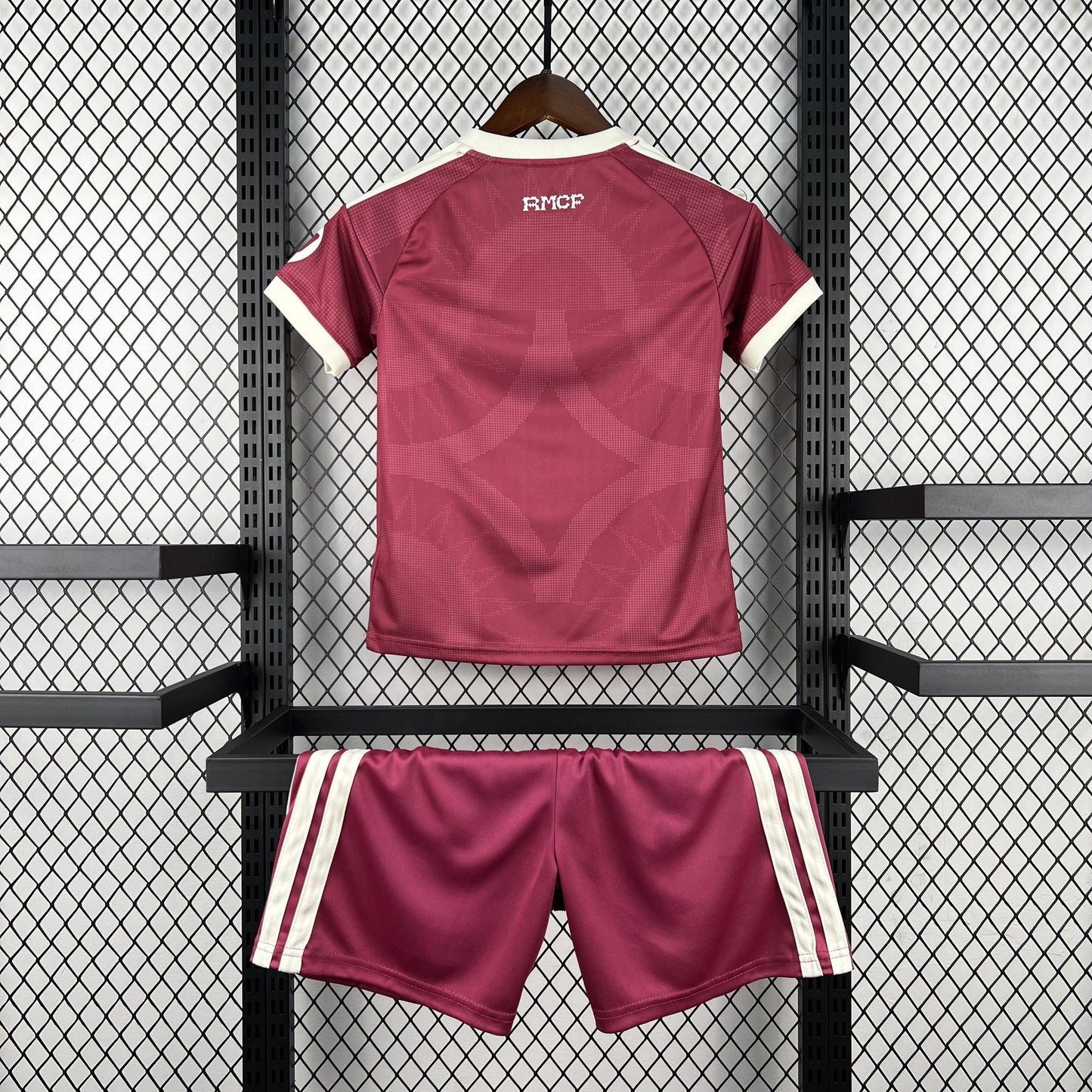 Kit Infantil Real Madrid Reserva - 26/27