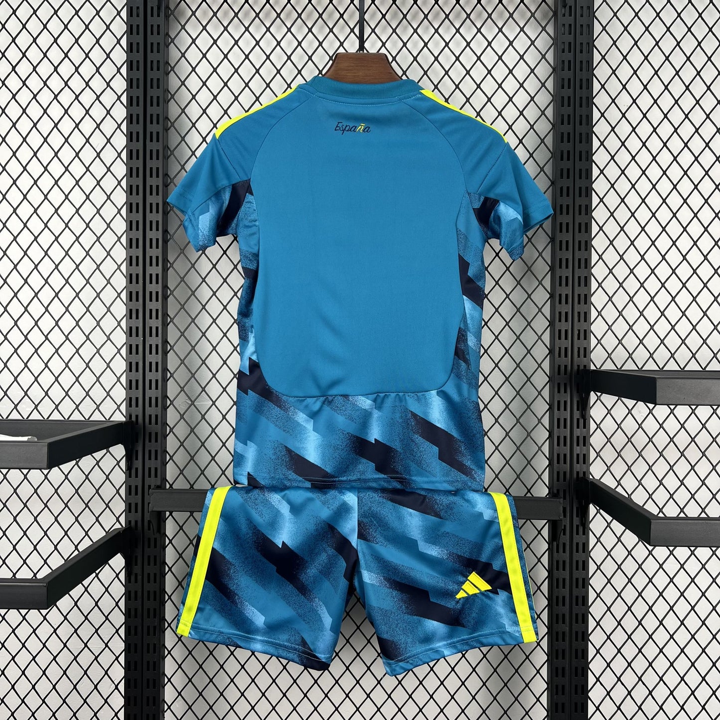 Kit Infantil Espanha Goleiro 26/27 - Copa do Mundo