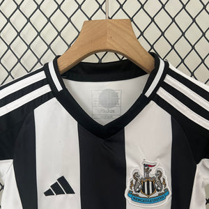 Kit Infantil Newcastle Titular 24/25