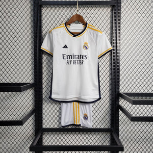Kit Infantil Real Madrid Titular 23/24 - Boutique do Boleiro