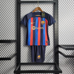 Kit Infantil Barcelona Titular 22/23 - Boutique do Boleiro