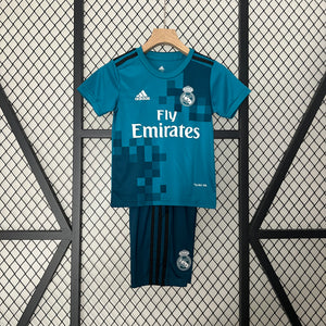 Kit Infantil Real madrid 17/18 - Versão Retrô