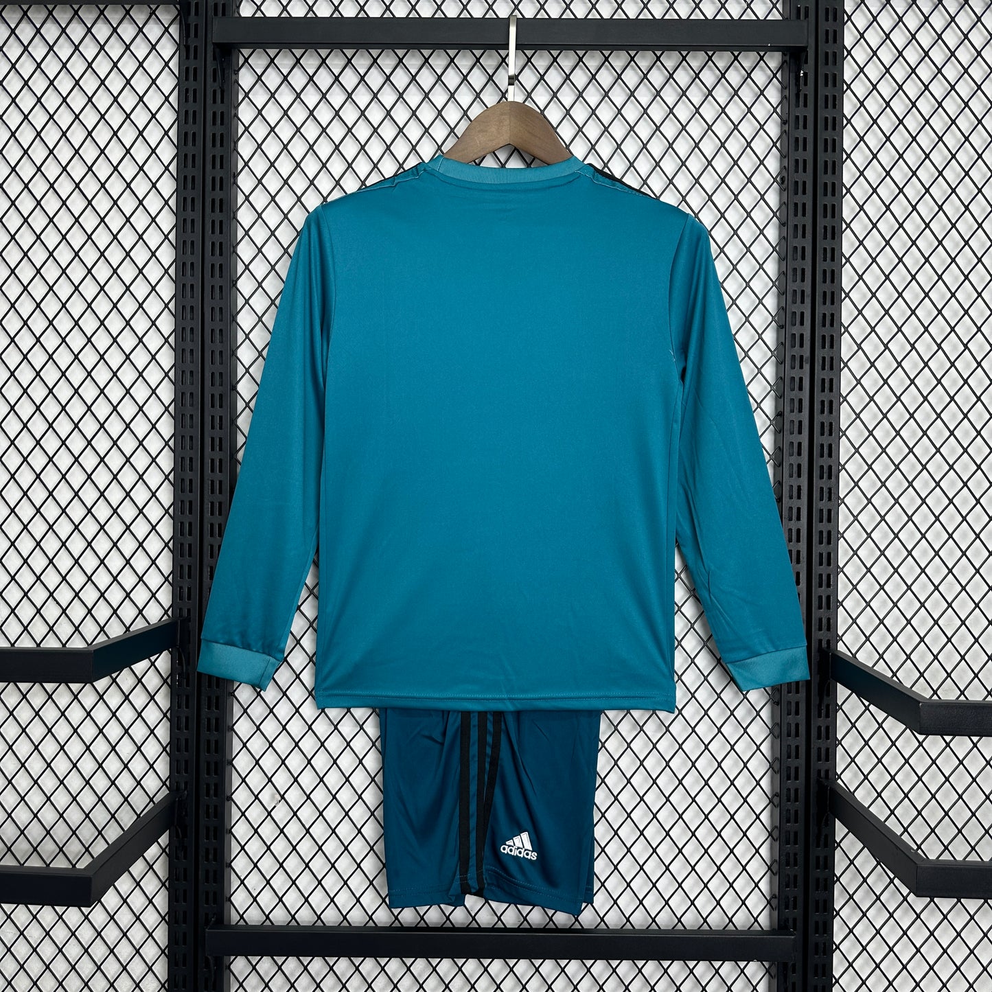 Kit Infantil Real madrid reserva Manga longa 17/18 - Versão Retrô