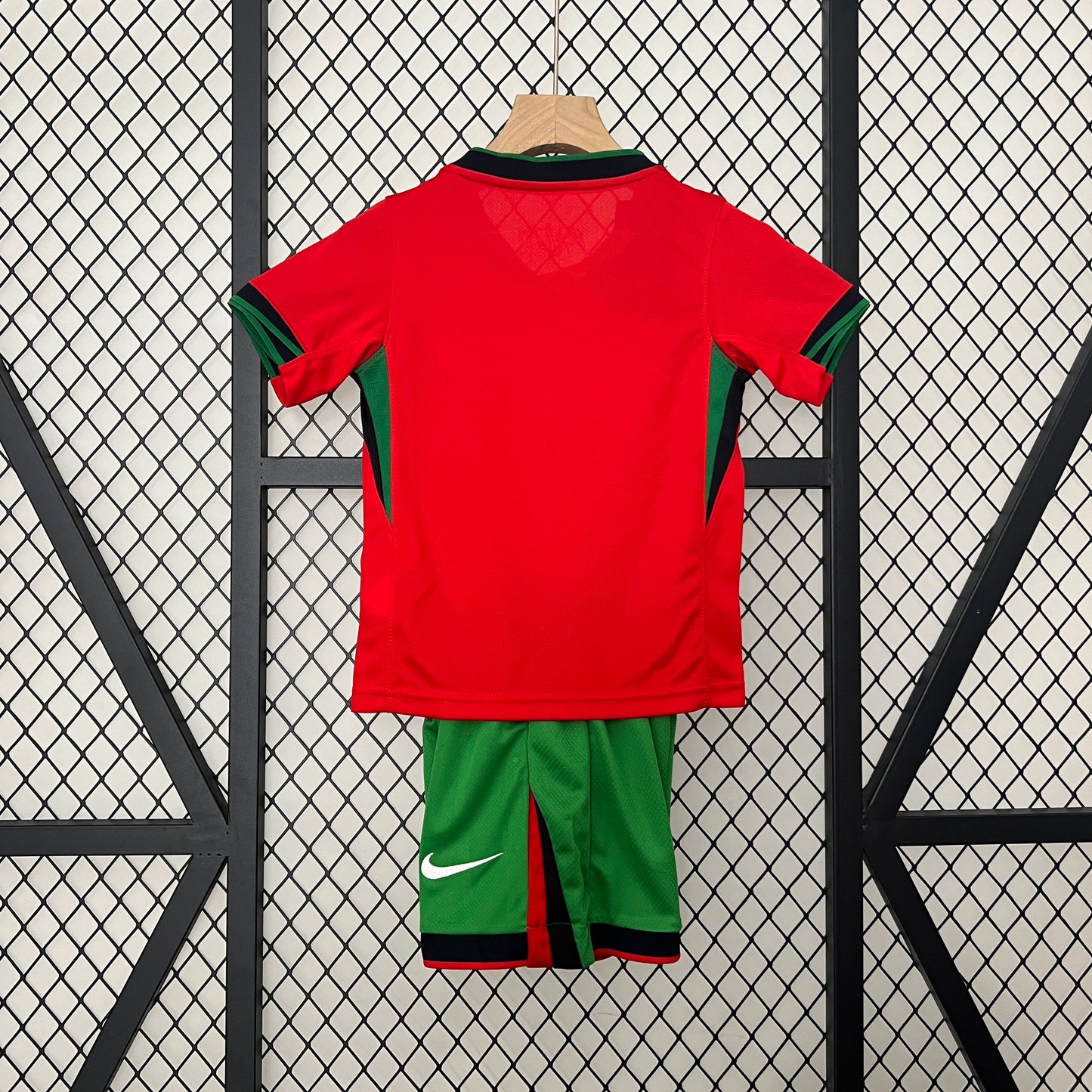 Kit Infantil Portugal Titular 24/25