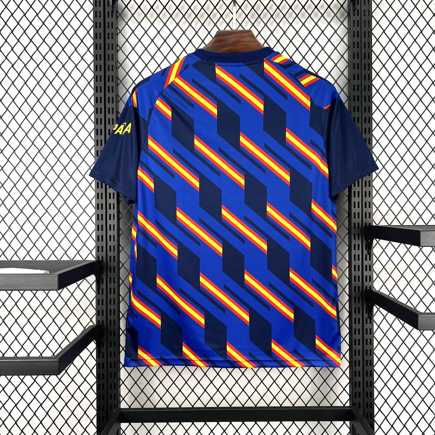 Camisa Espanha Pré-Jogo 26/27 Copa do Mundo - Versão Torcedor