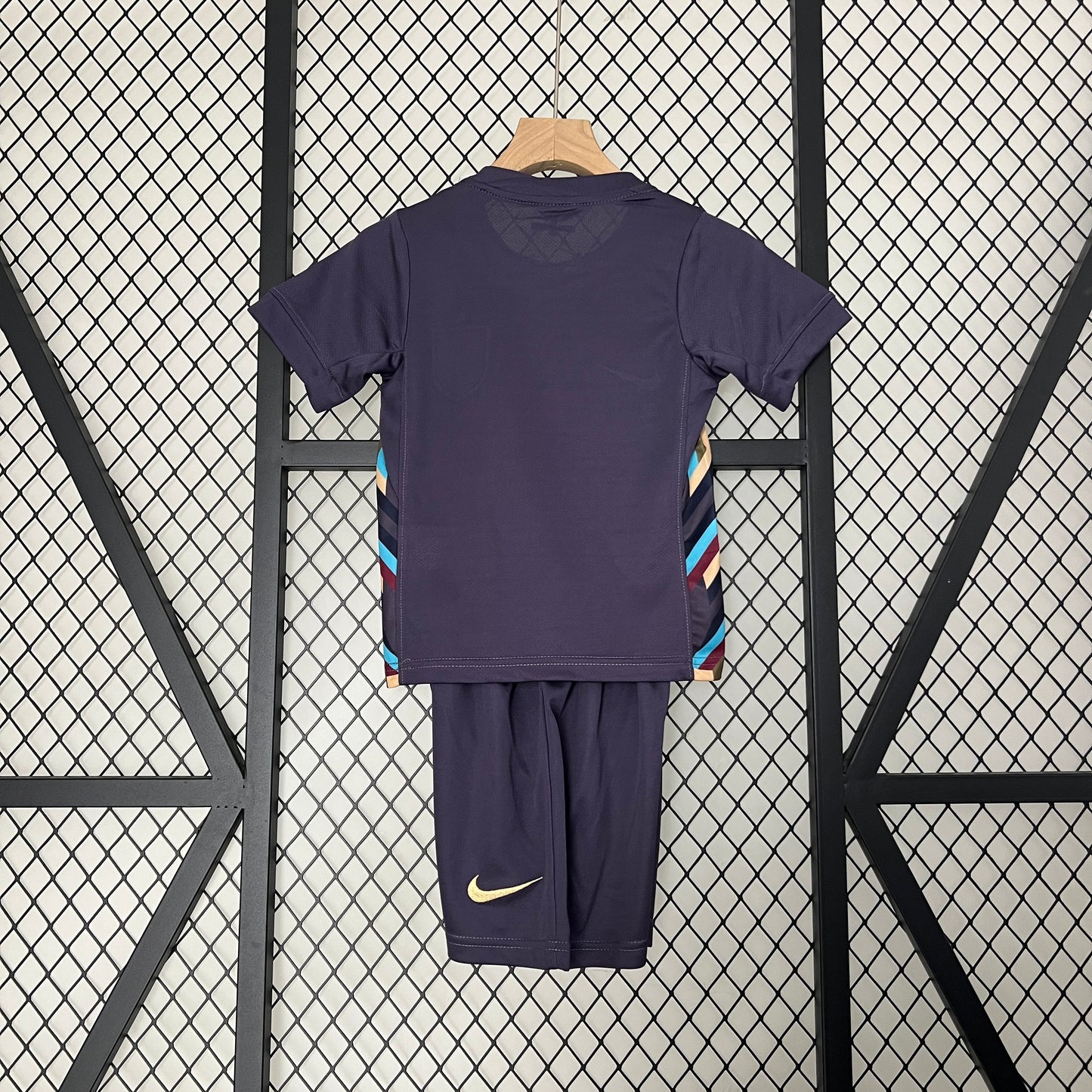 Kit Infantil Inglaterra Reserva 24/25