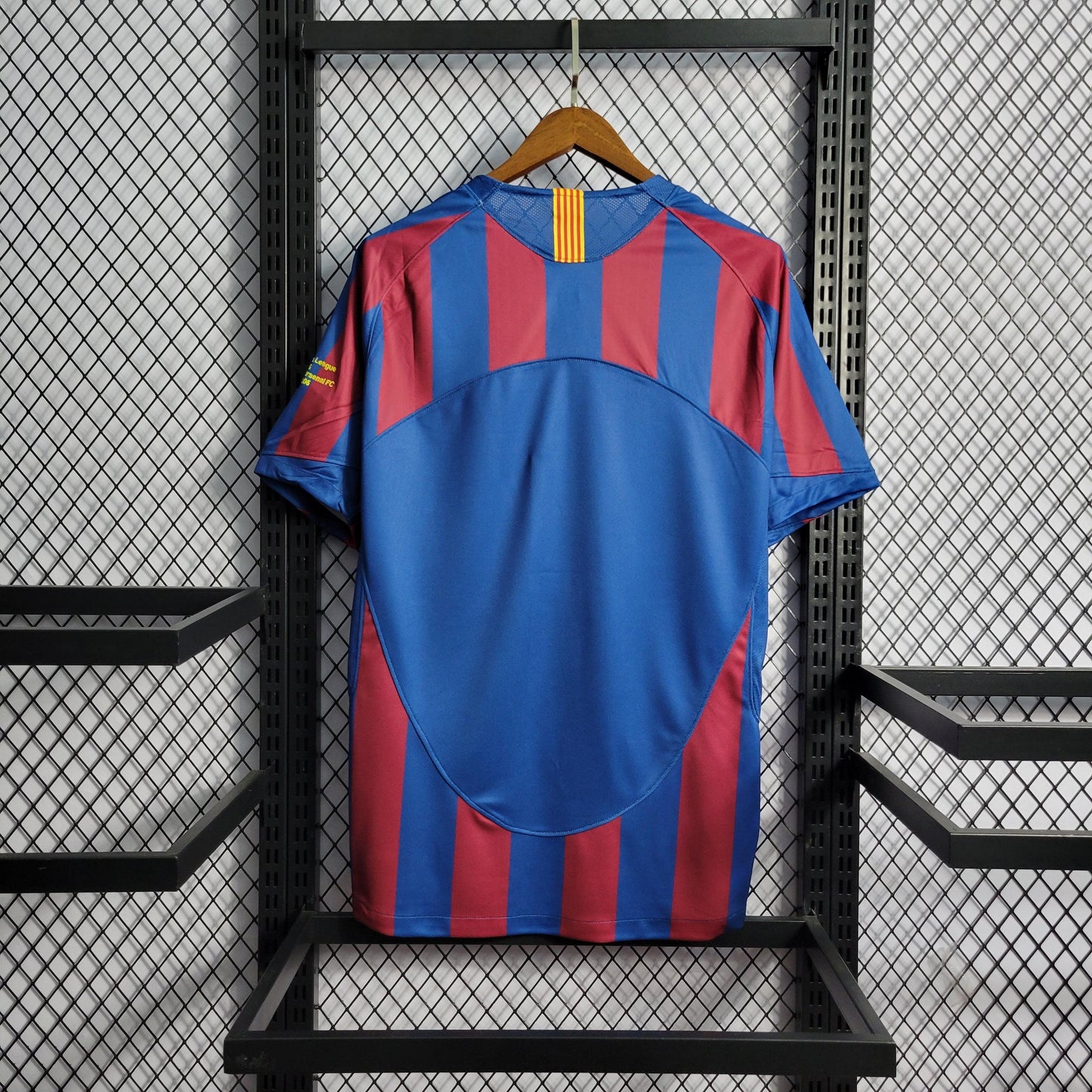 Camisa Barcelona Titular 2006 - Versão Retro - Boutique do Boleiro