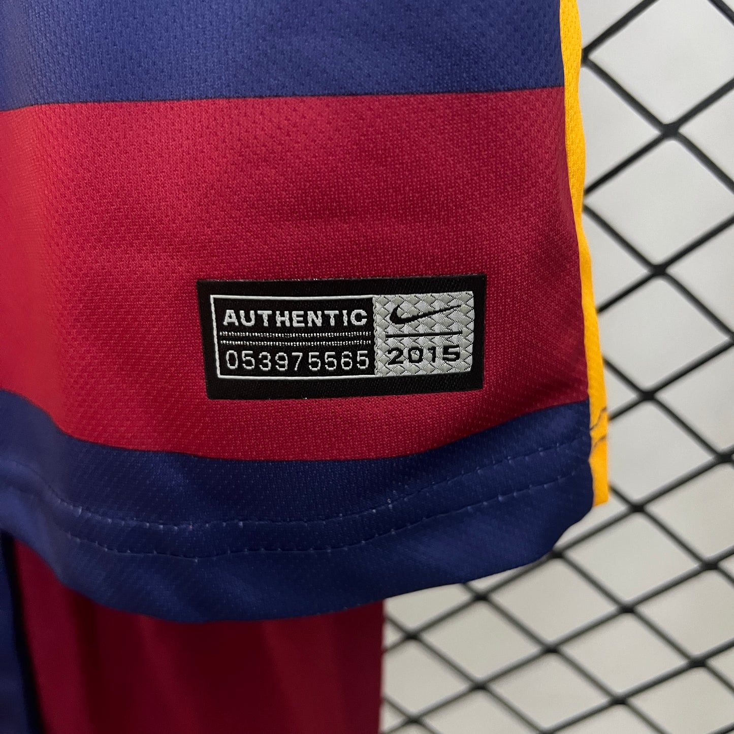 Kit Infantil Barcelona Titular 15/16 - Versão retro