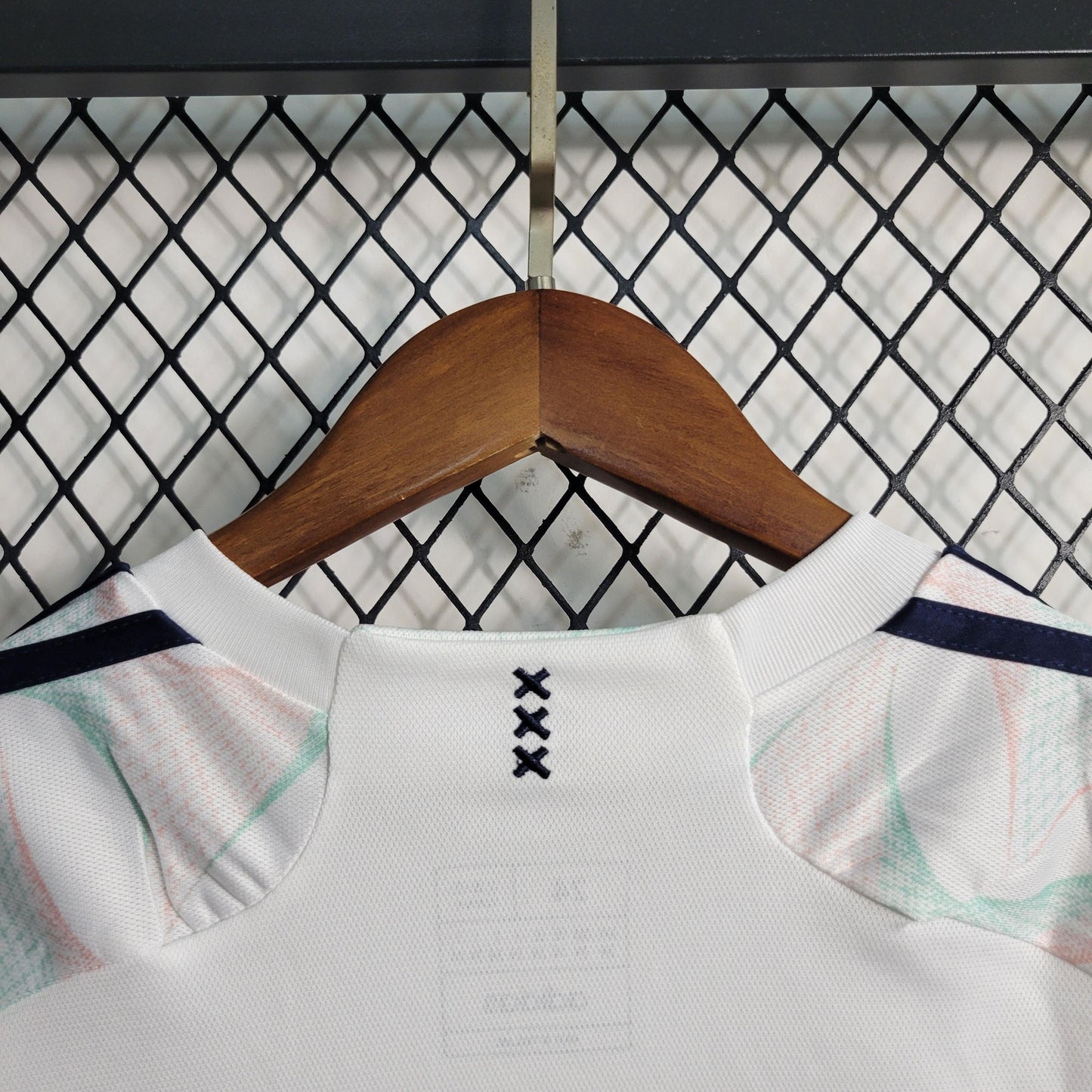 Kit Infantil Ajax Titular 23/24 - Boutique do Boleiro