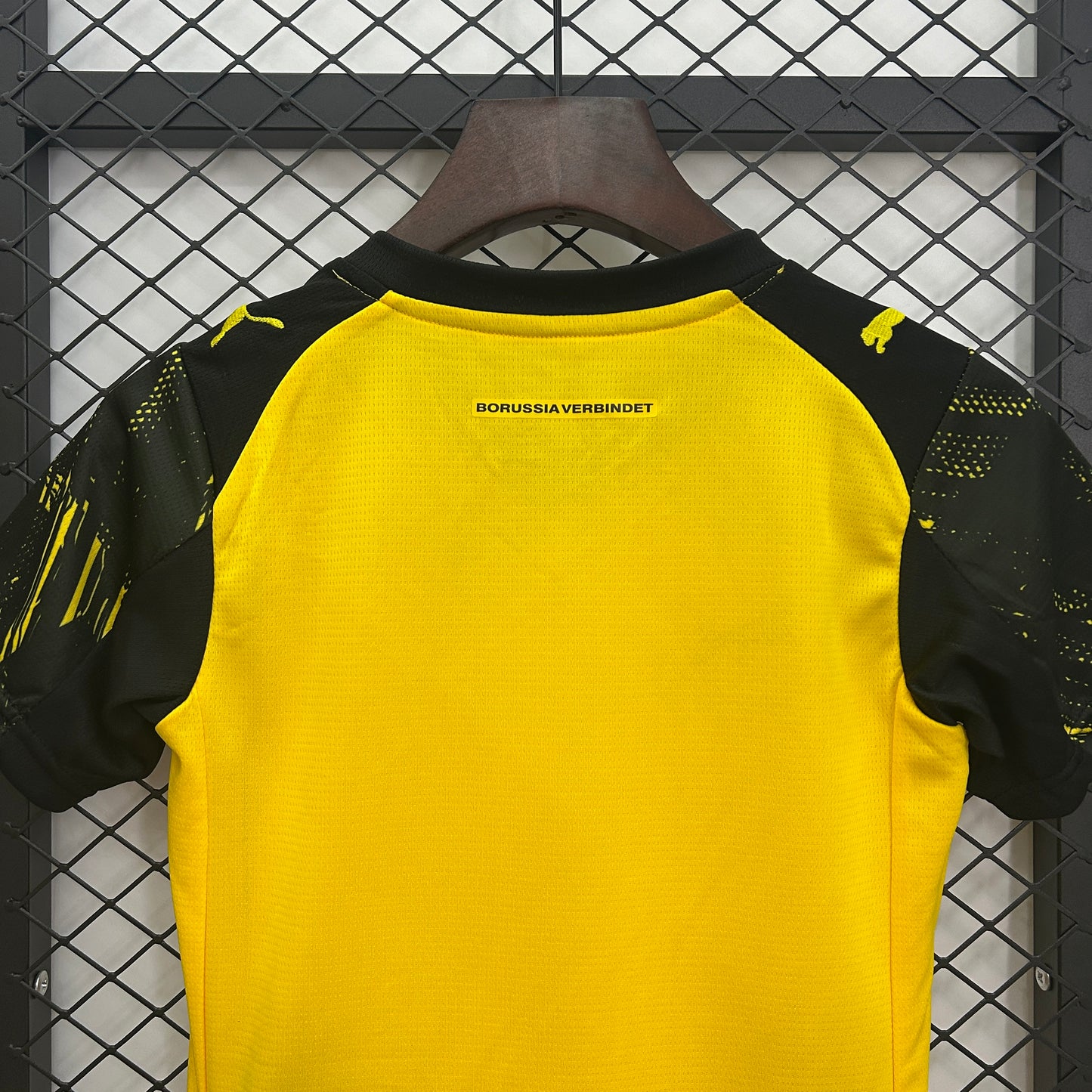 Kit Infantil Borussia Dortmund Titular 25/26