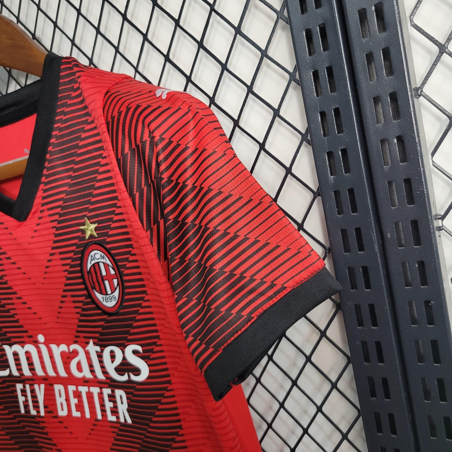 Kit Infantil Milan Titular 23/24 - Boutique do Boleiro