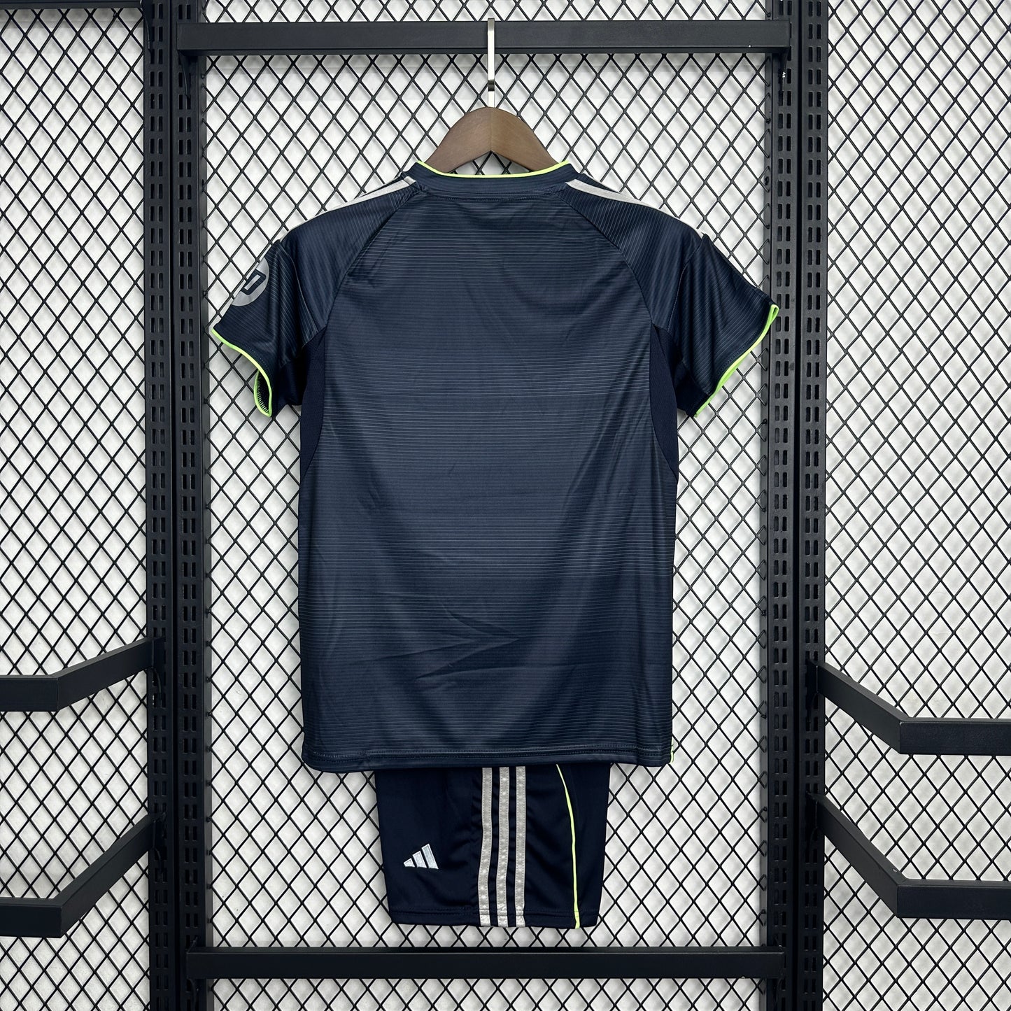 Kit Infantil Real Madrid Reserva 25/26