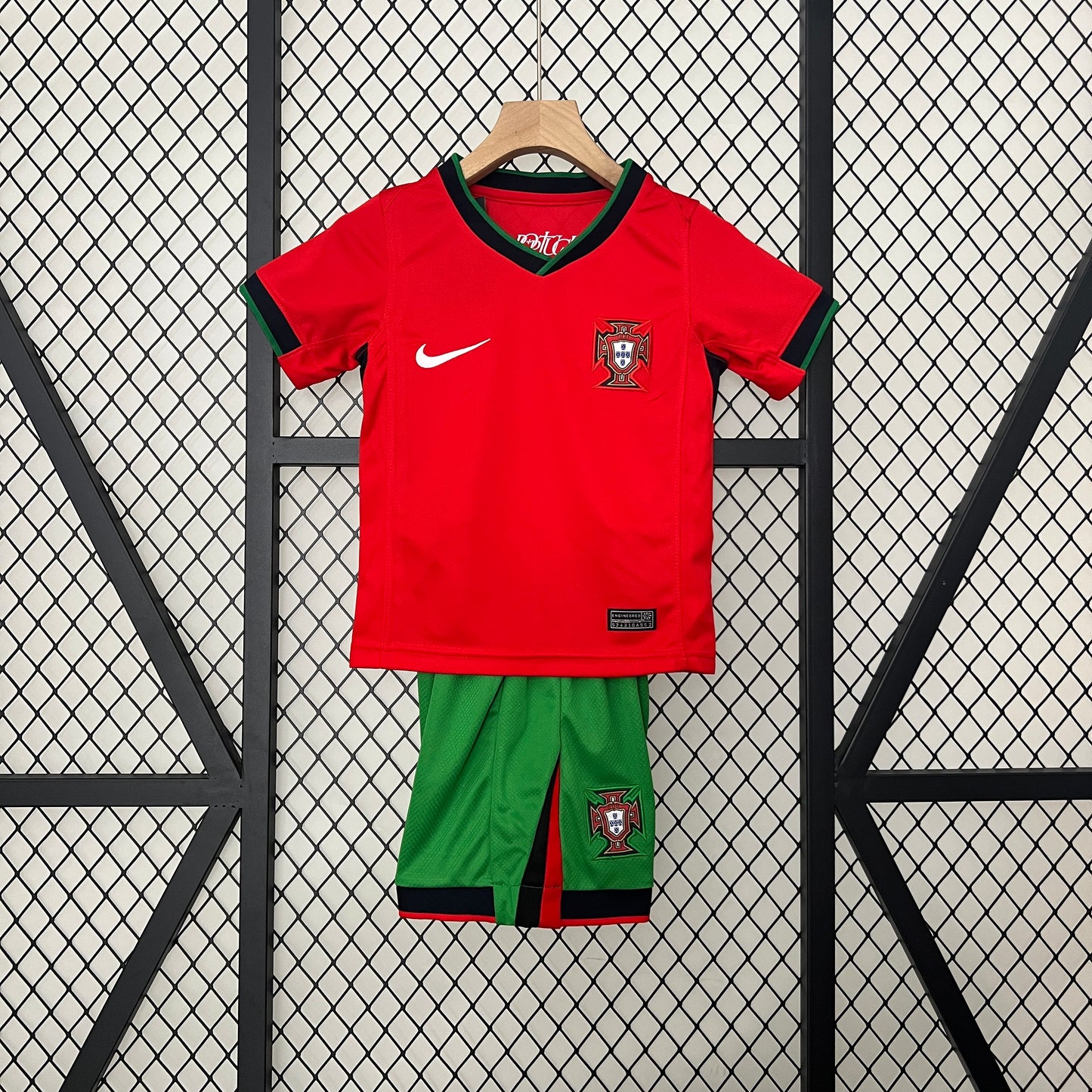 Kit Infantil Portugal Titular 24/25