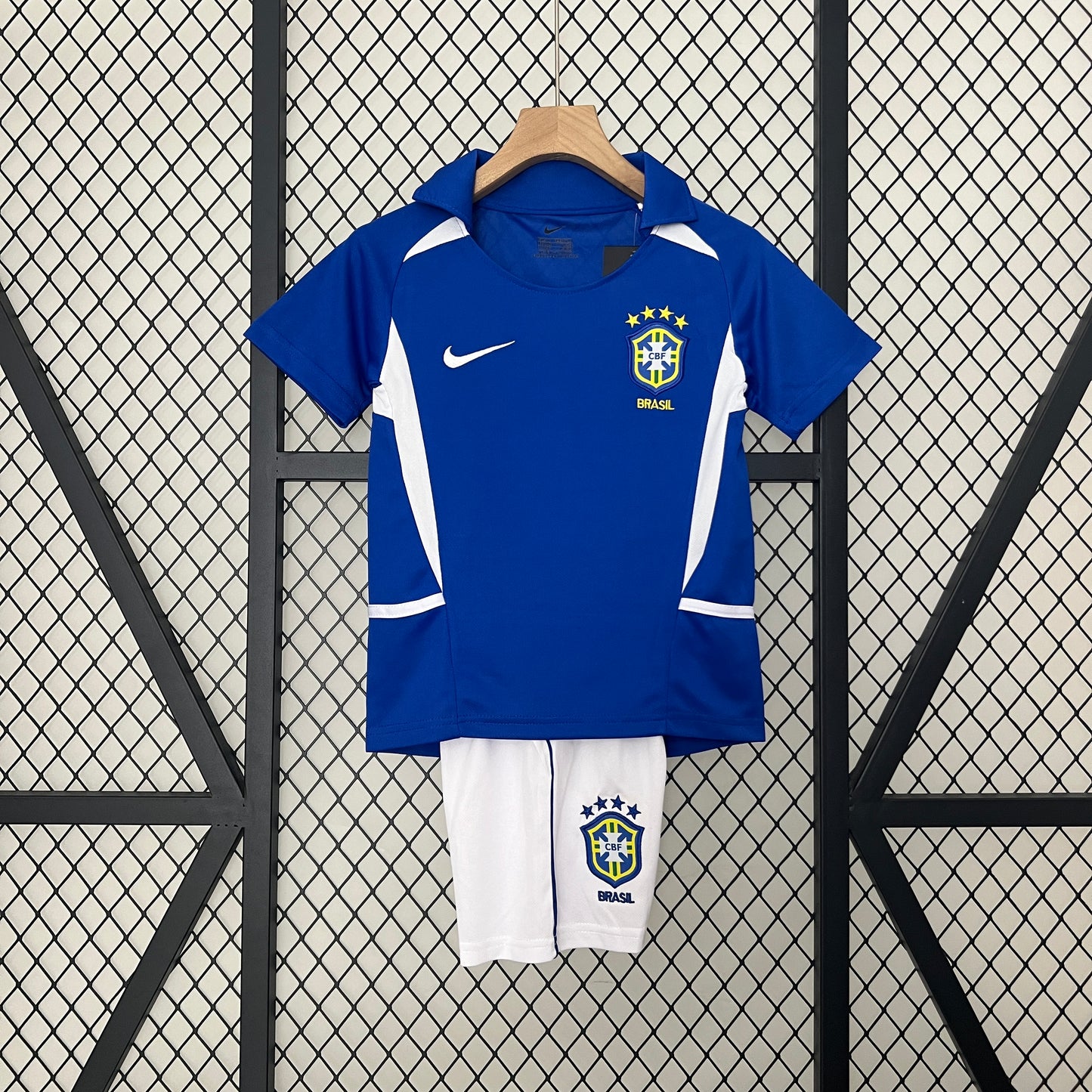 Kit Infantil Seleção Reserva 2002 - Versão retro