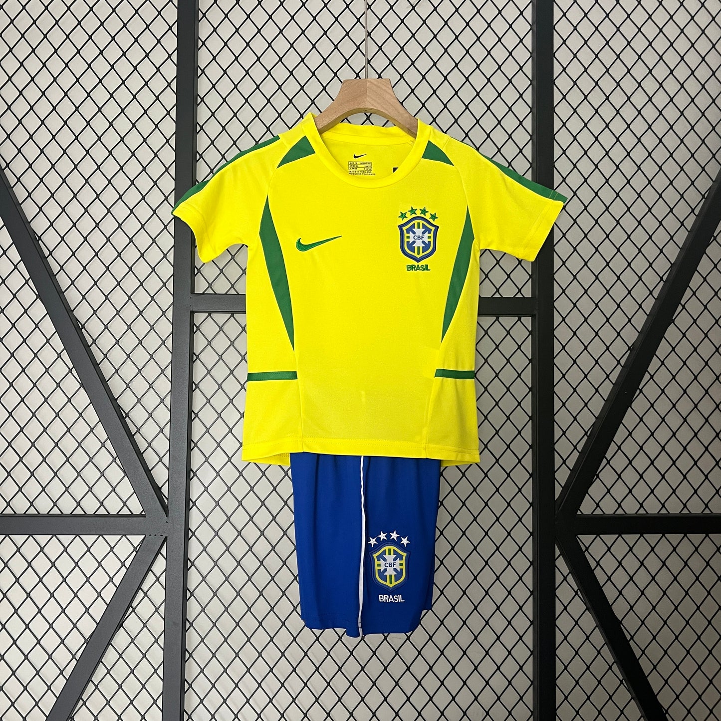 Kit Infantil Seleção Titular 2002 - Versão retro