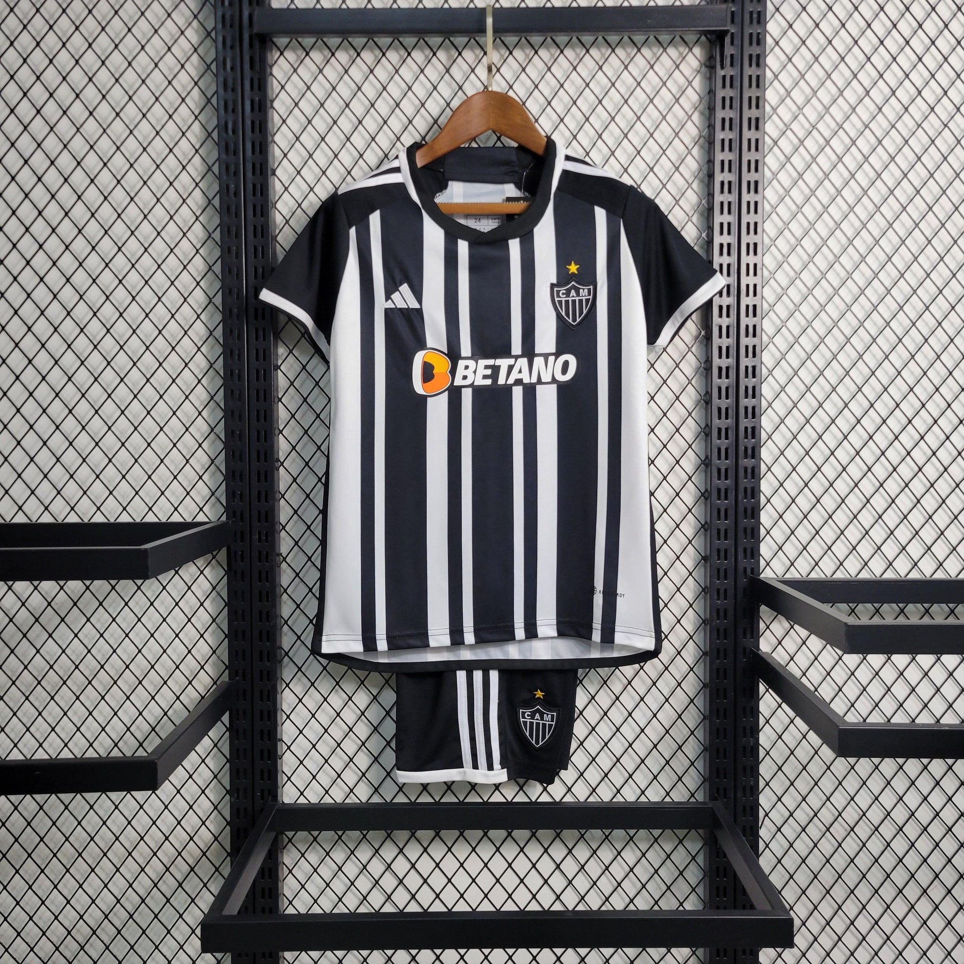 Kit Infantil Atlético Mineiro Titular 23/24 - Boutique do Boleiro