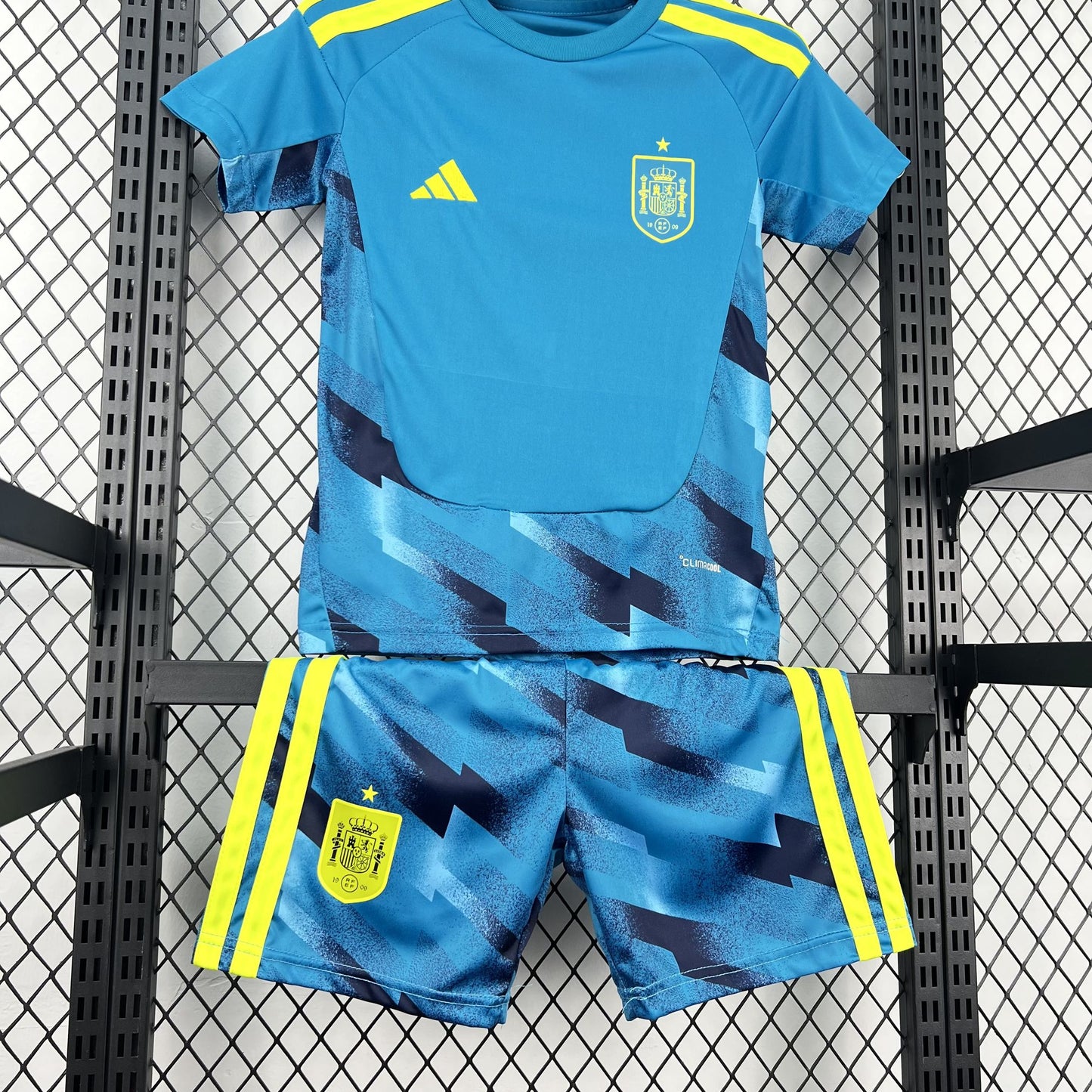 Kit Infantil Espanha Goleiro 26/27 - Copa do Mundo