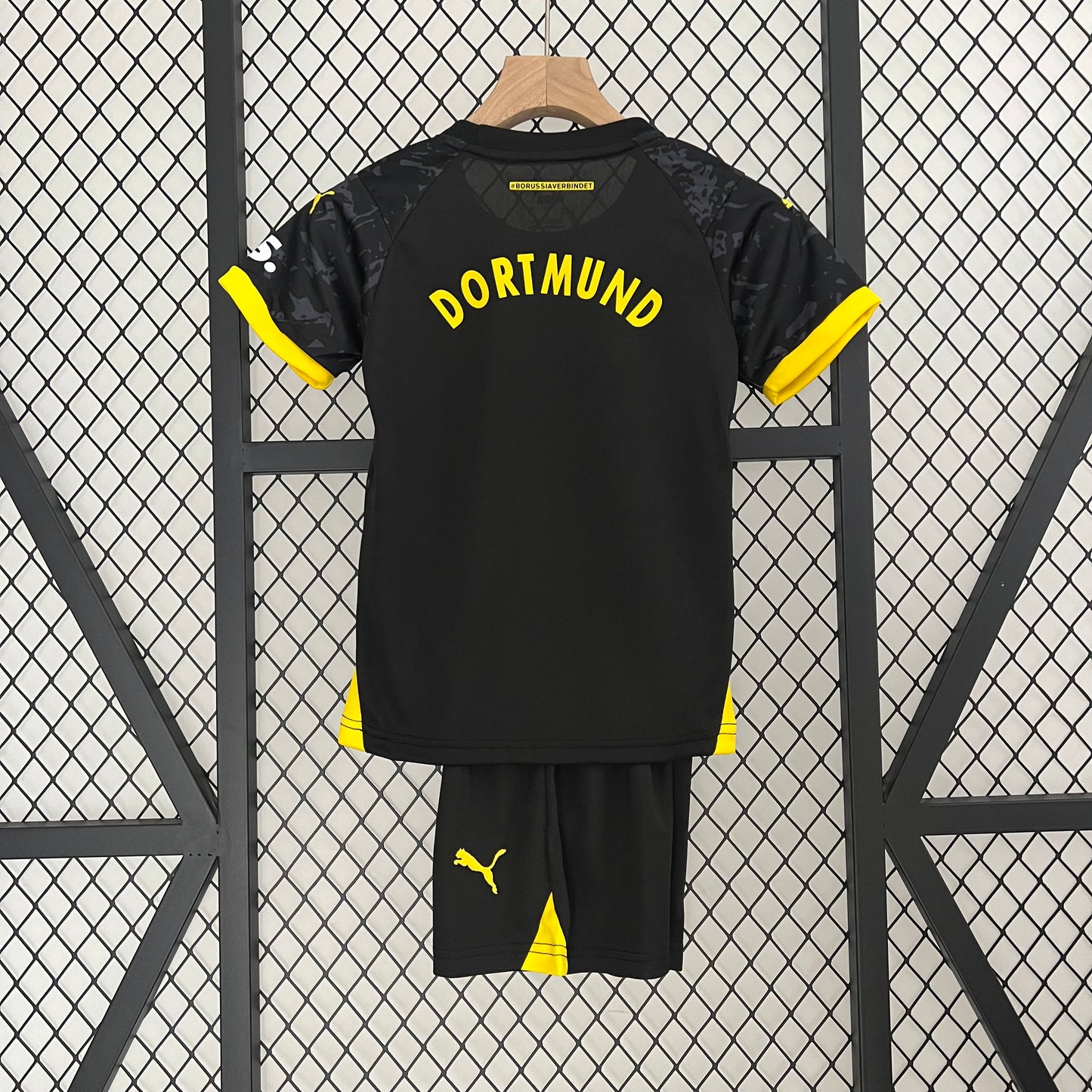 Kit Infantil Dortmund 2 23/24
