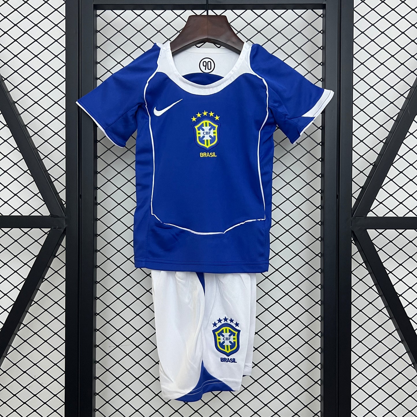 Kit Infantil Seleção Reserva 2004 - Versão retro