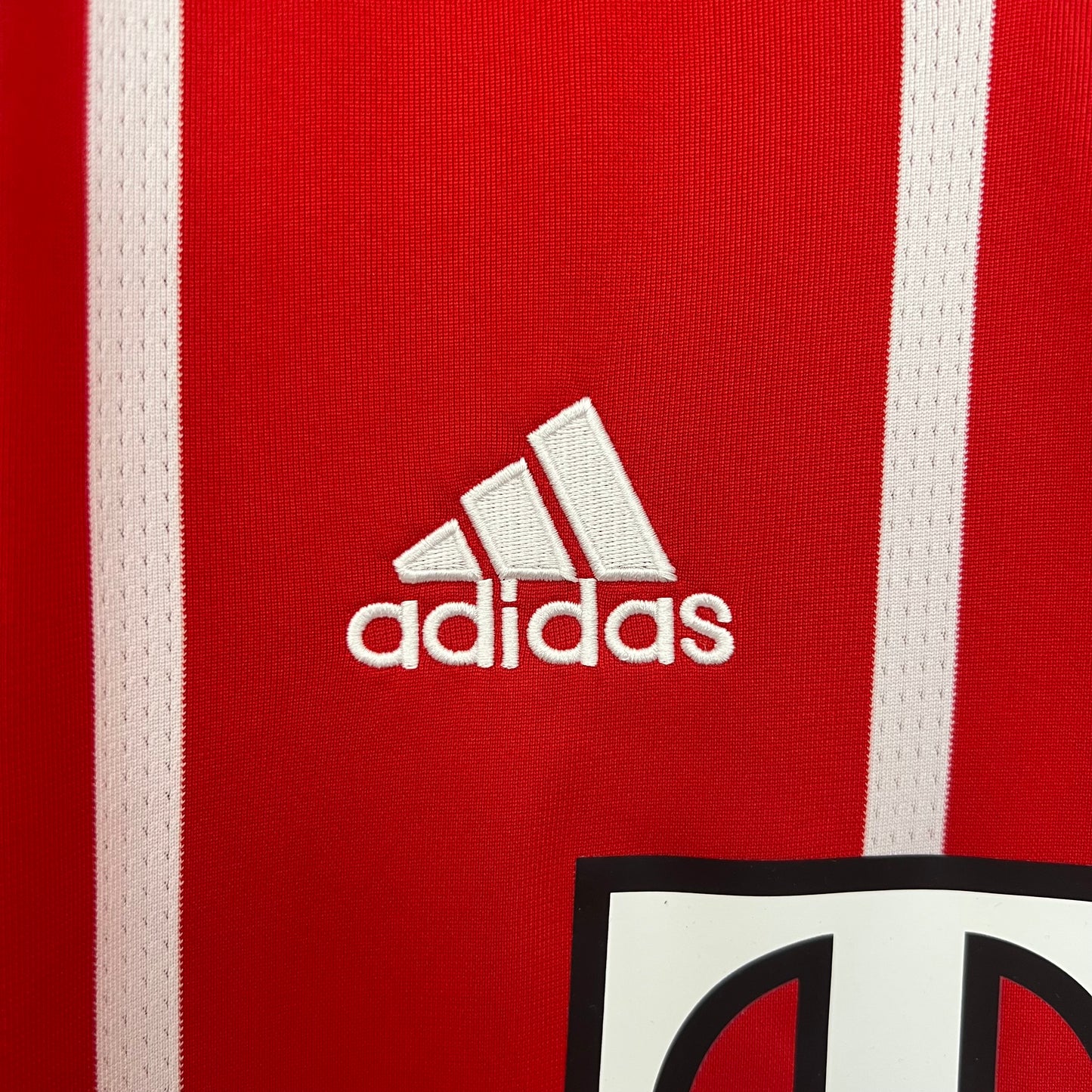 Camisa Bayern Munich Titular 17/18 - Versão Retro