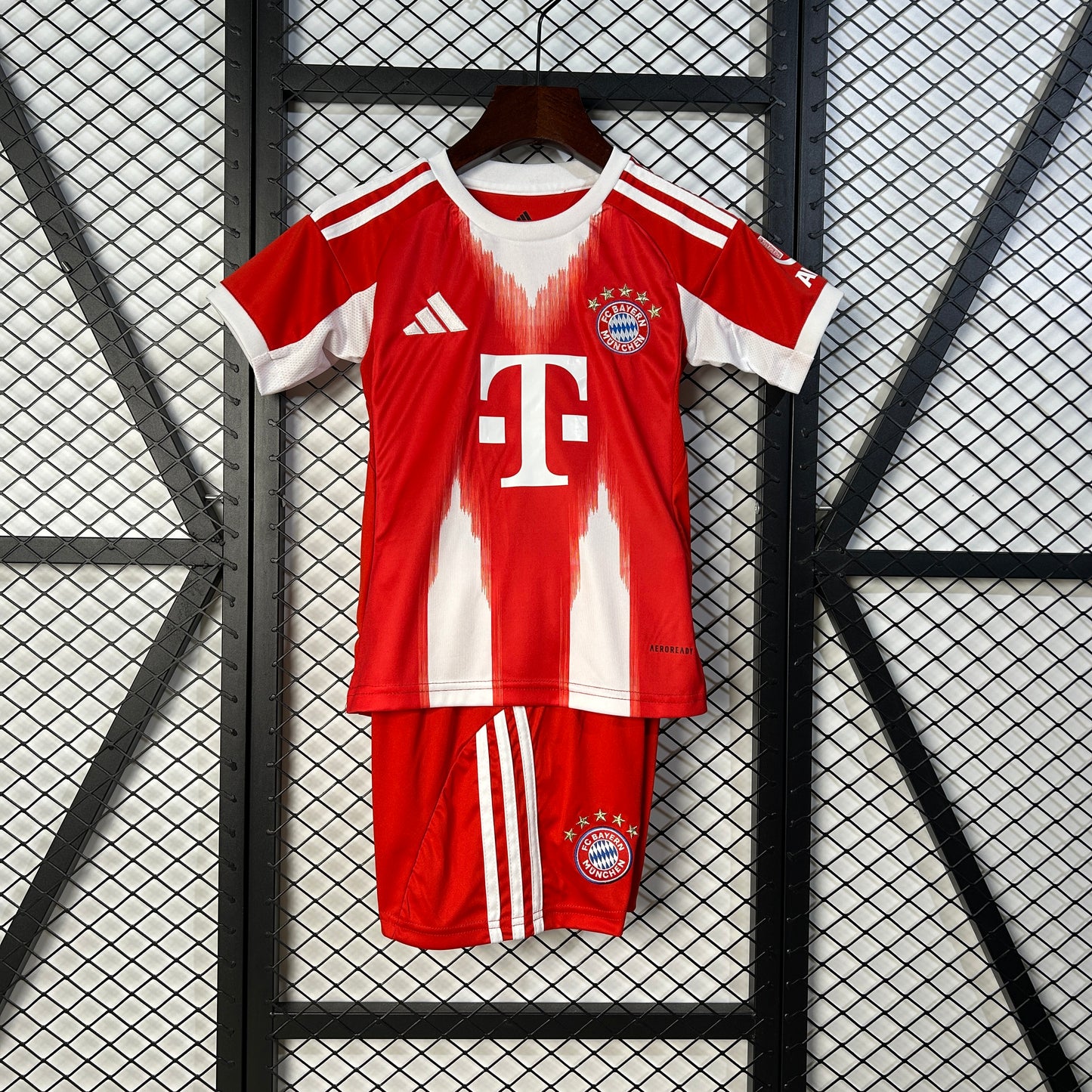 Kit Infantil Bayern Titular 25/26