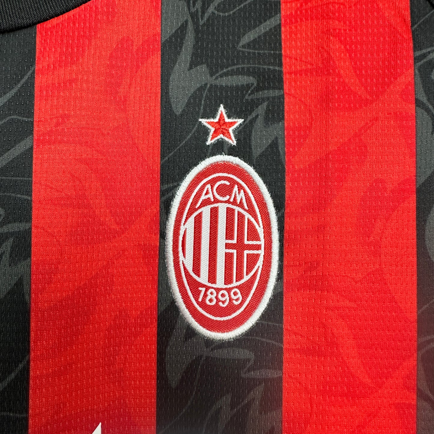 Kit Infantil Milan Titular 25/26