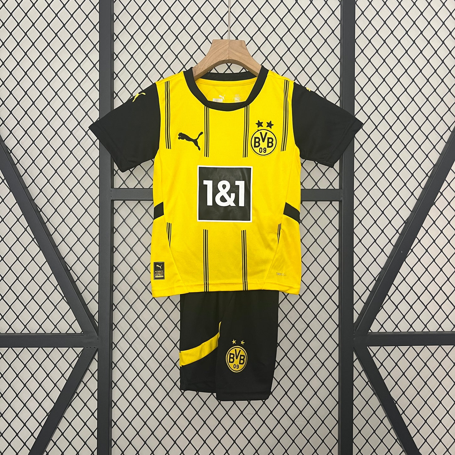 Kit Infantil Borussia Dortmund Titular 24/25