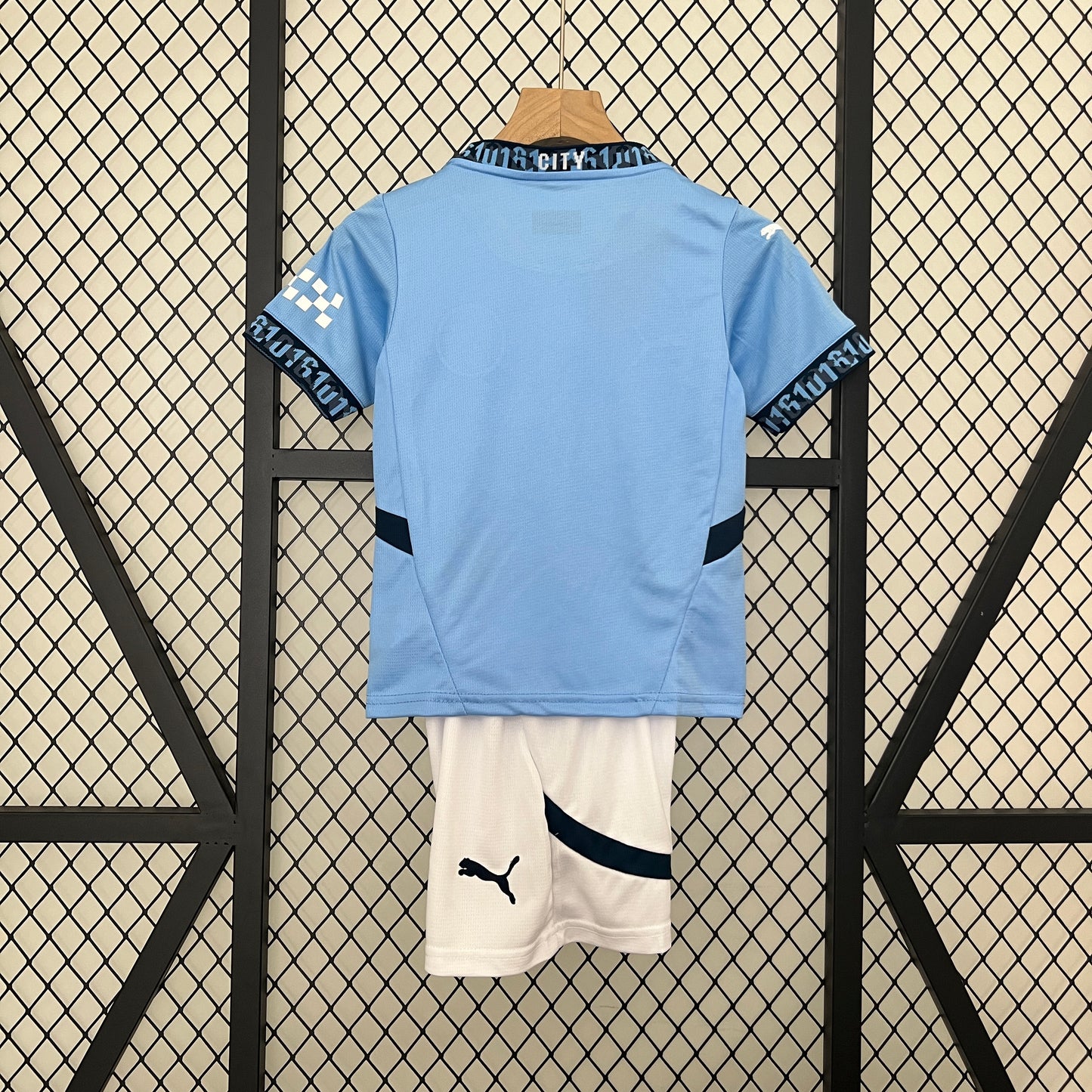 Kit Infantil Manchester City Titular 24/25