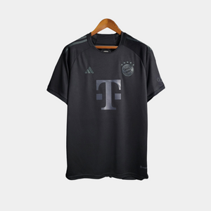 Camisa Bayern Edição Especial Black  23/24 - Versão Torcedor