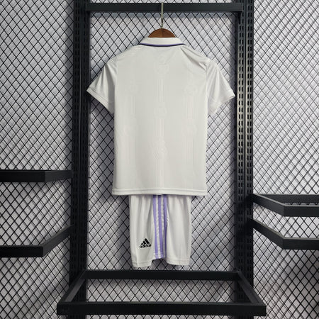 Kit Infantil Real Madrid Titular 22/23 - Boutique do Boleiro