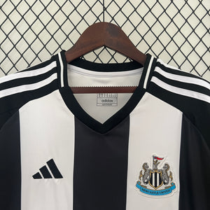 Camisa Newcastle Titular 24/25 - Versão Torcedor