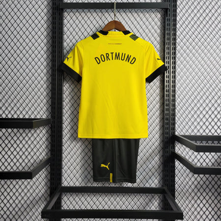 Kit Infantil Borussia Dortmund Titular 22/23 - Boutique do Boleiro
