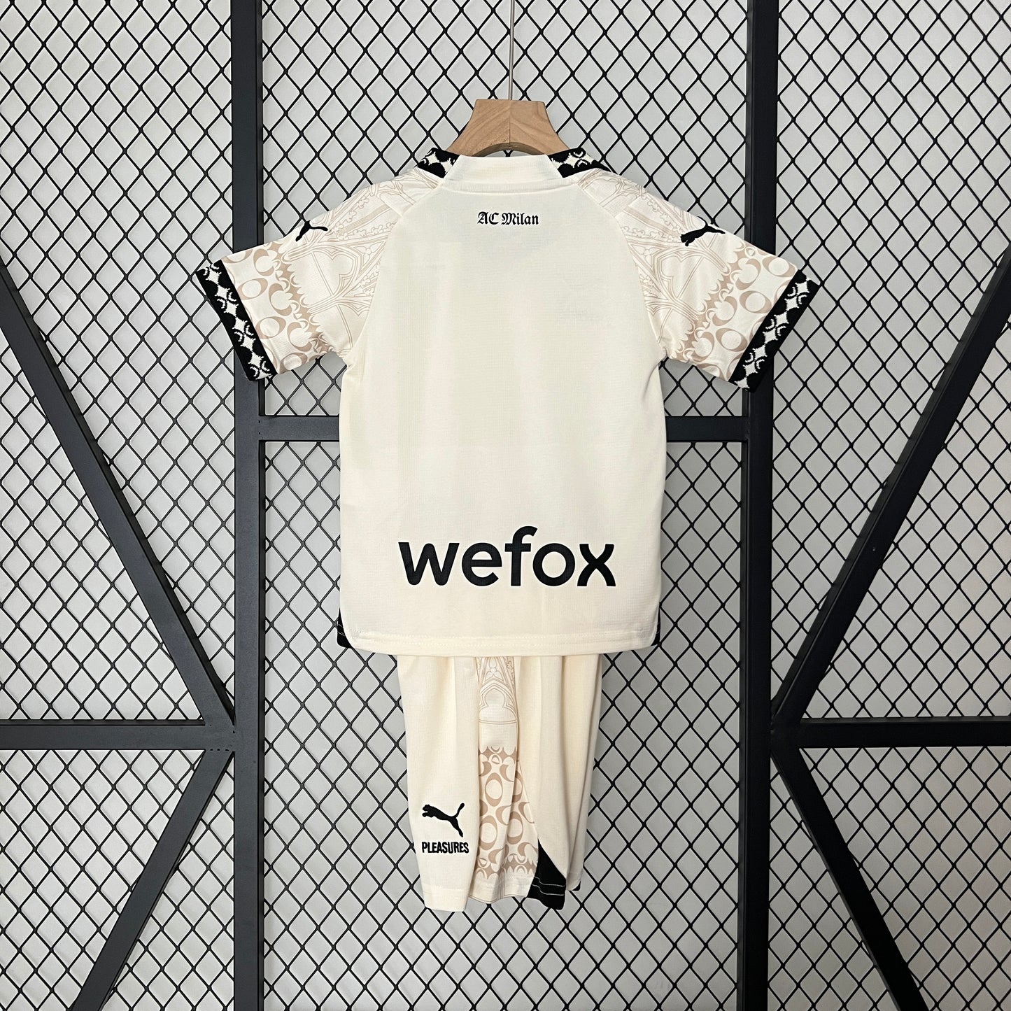 Kit Infantil Milan edição especial 24/25