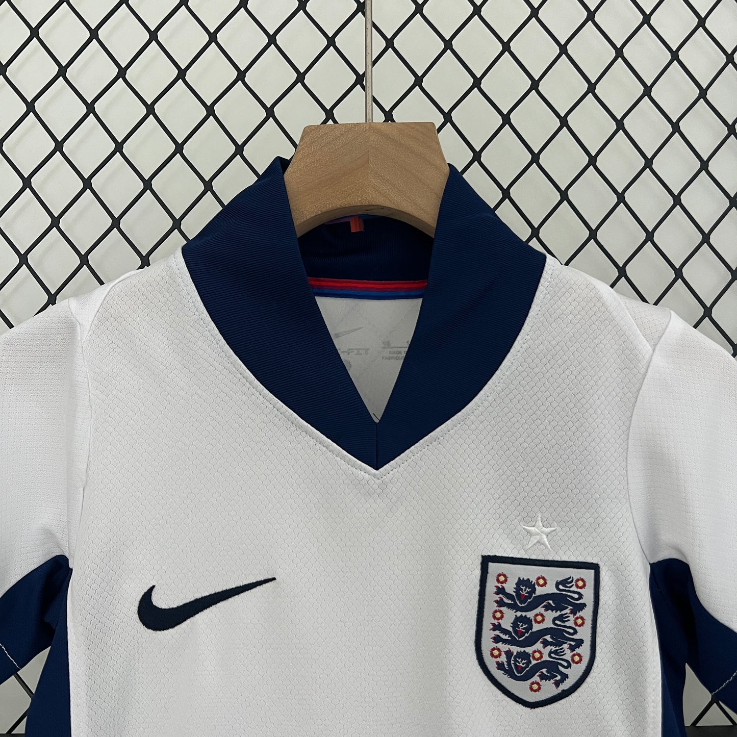 Kit infantil Inglaterra Titular 24/25