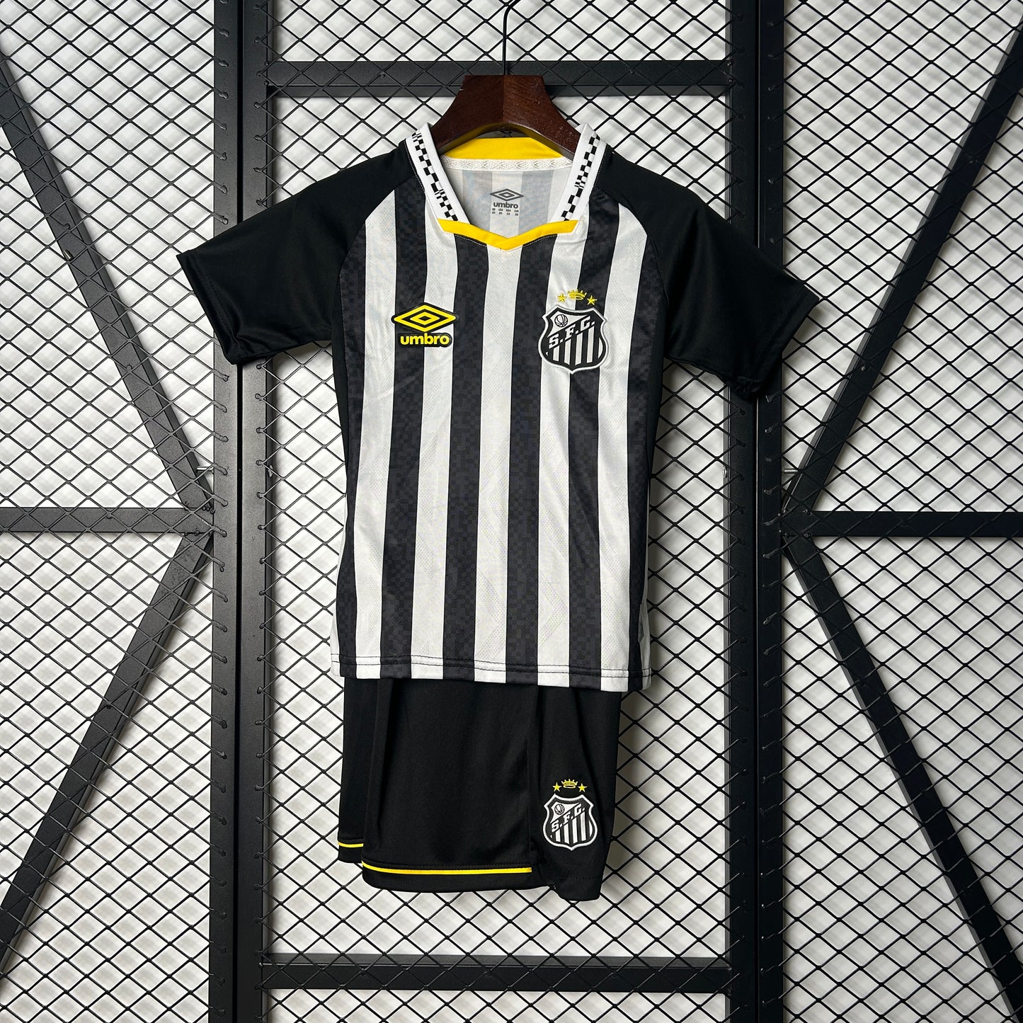 Kit Infantil Santos Reserva 25/26