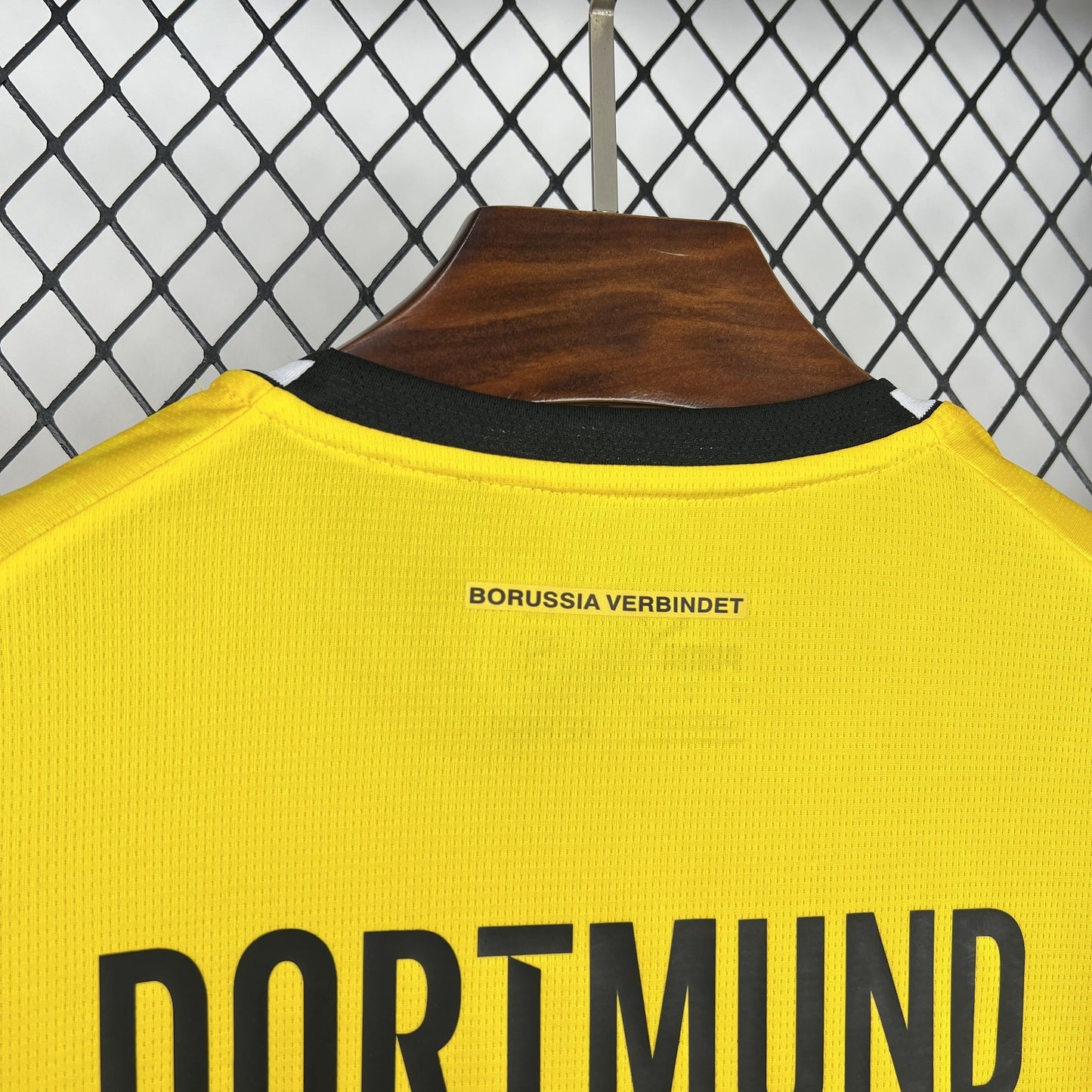 Camisa Borussia Dortmund Titular 26/27 - Versão Torcedor