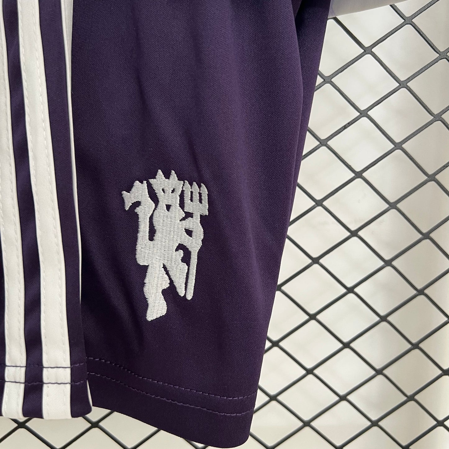 Kit Infantil Manchester United Reserva 25/26