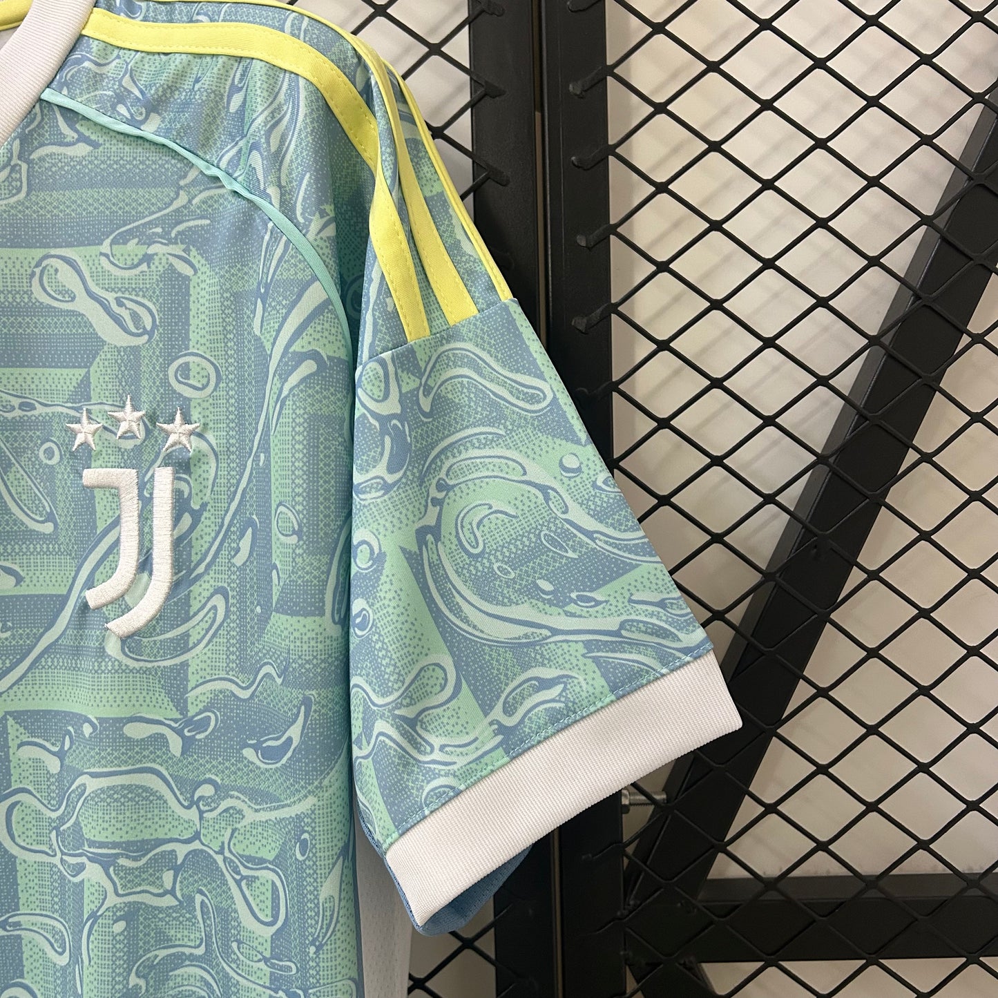 Camisa Juventus Reserva 25/26 - Versão Torcedor