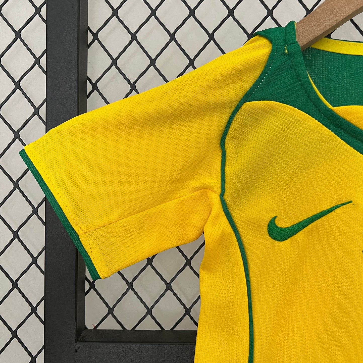 Kit Infantil Seleção Titular 2004 - Versão retro