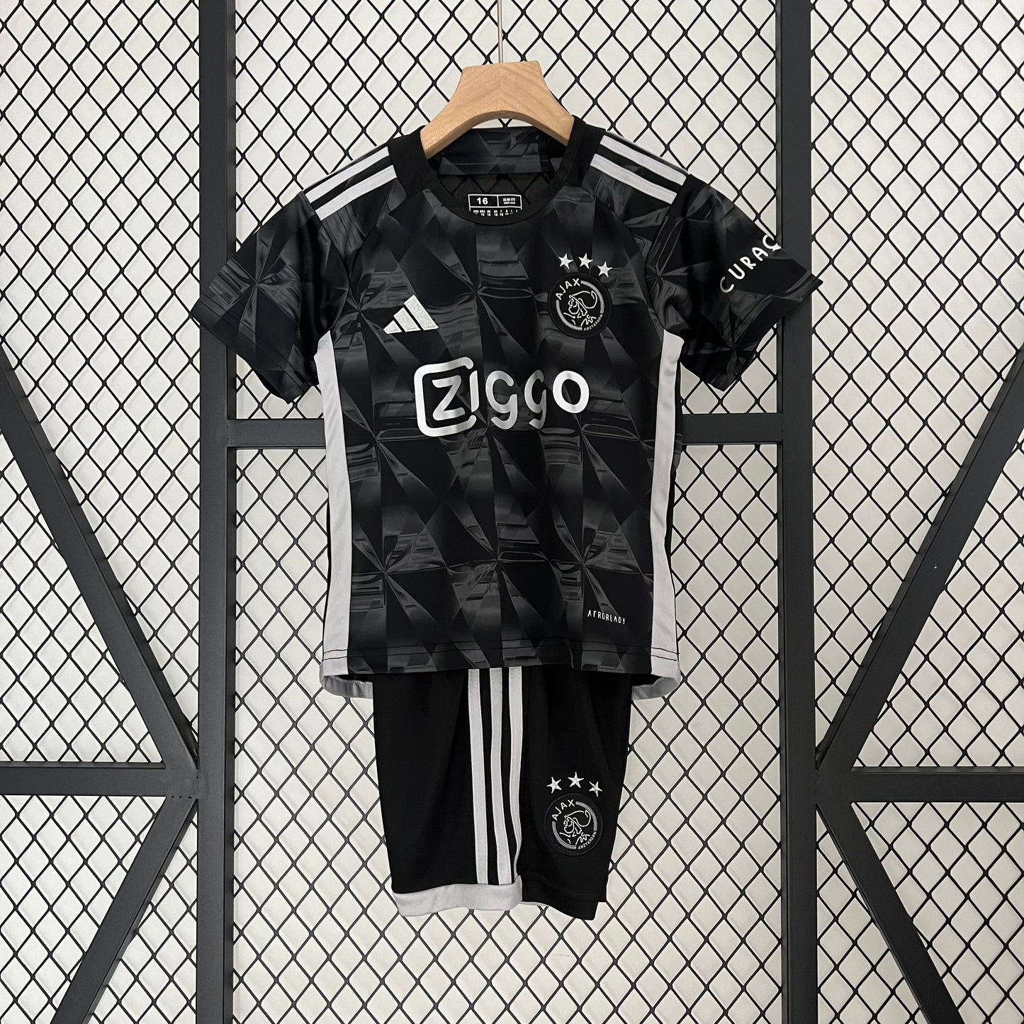 Kit Infantil Ajax 2 23/24