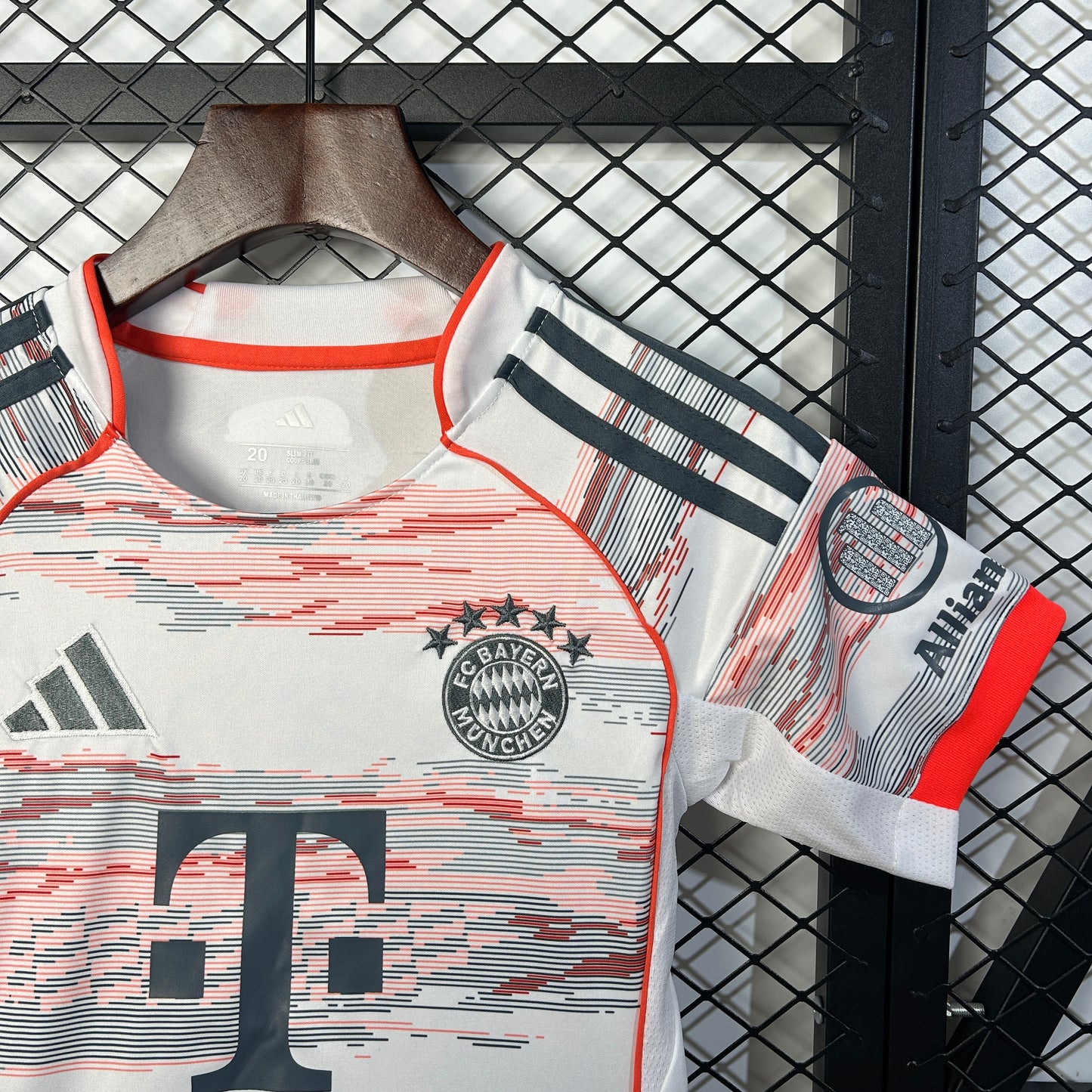 Kit Infantil Bayern Reserva 25/26