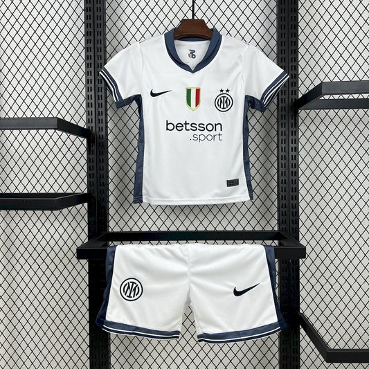 Kit Infantil Inter de Milão Edição Especial VR 46