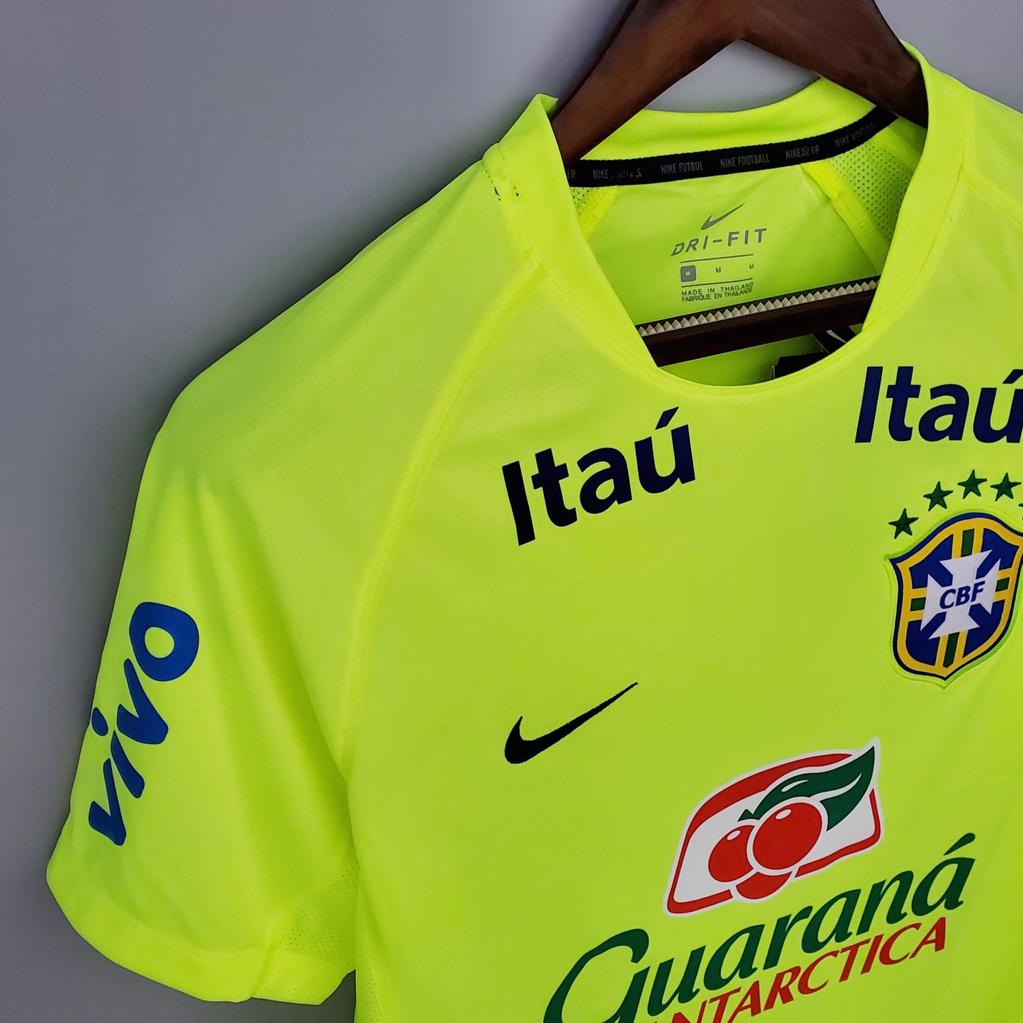 Camisa Seleção Treino 21/22- Versão Retro