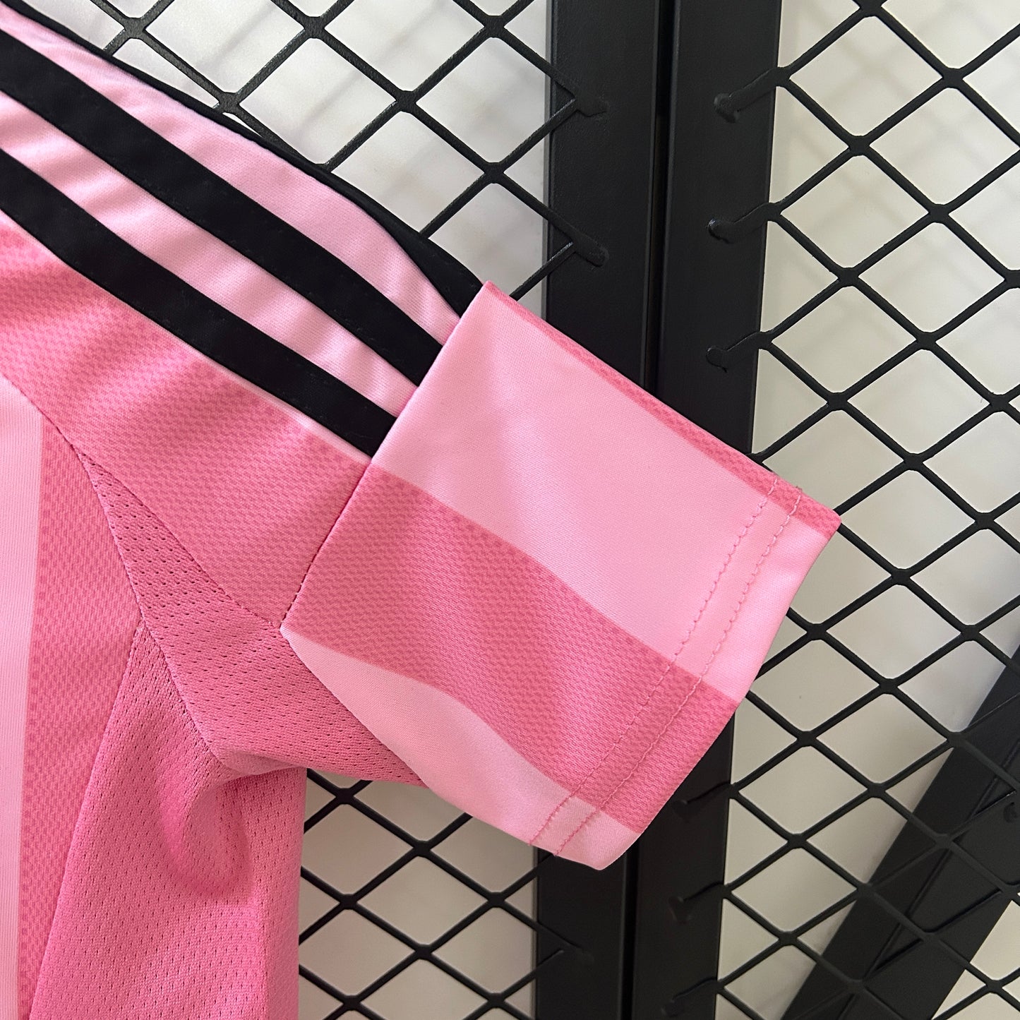 Kit infantil Miami Titular 25/26