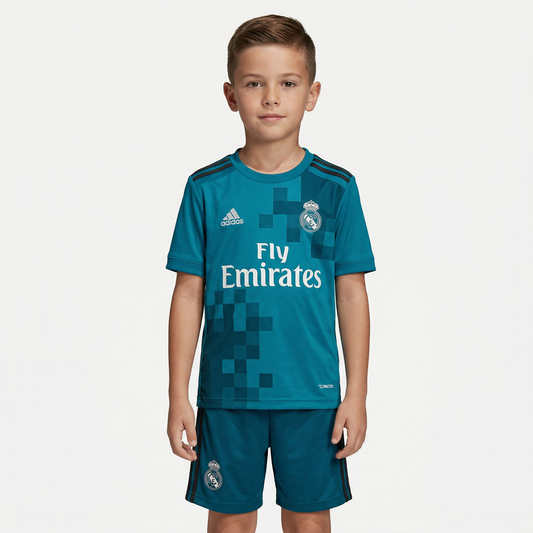 Kit Infantil Real madrid 17/18 - Versão Retrô