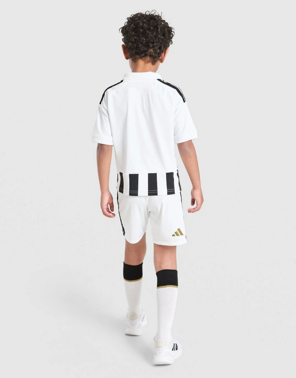 Kit Infantil Juventus titular 26/27