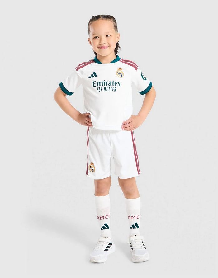 Kit Infantil Real Madrid Titular 26/27