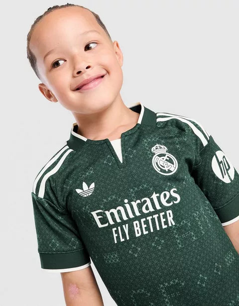 Kit Infantil Real Madrid Reserva - 26/27