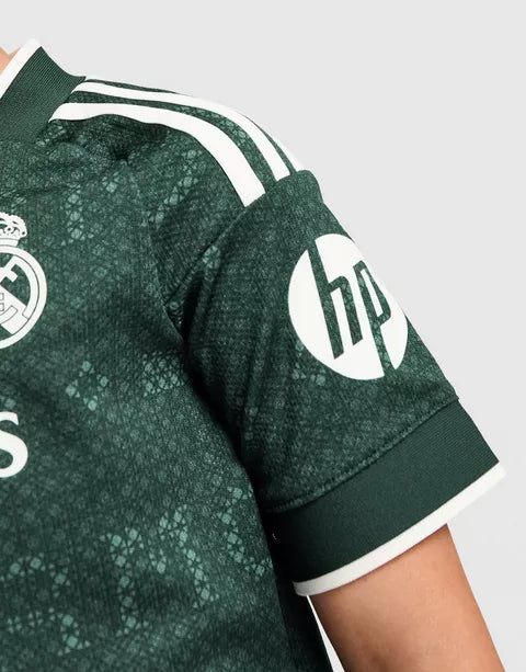 Kit Infantil Real Madrid Reserva - 26/27