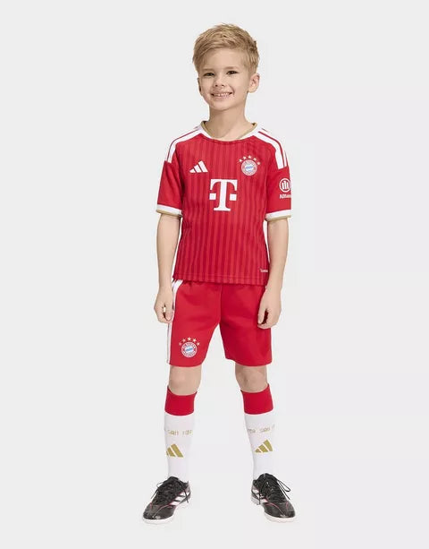 Kit Infantil Bayern Titular - 26/27